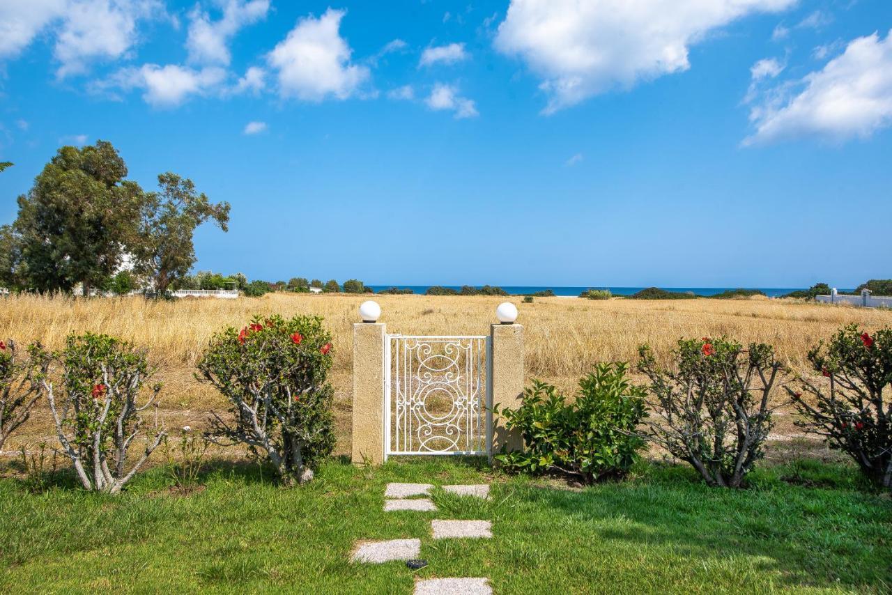 Aelia Sea View Bungalow ゲンナジー エクステリア 写真
